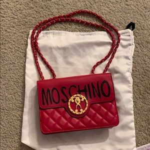 Moschino chain leather handbag logo